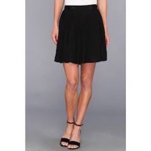 Joie Short Silk Black Pleated Skirt Size Sm
